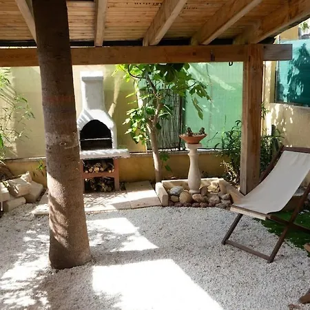 Апартаменты La Casa De Lidia Мучамель