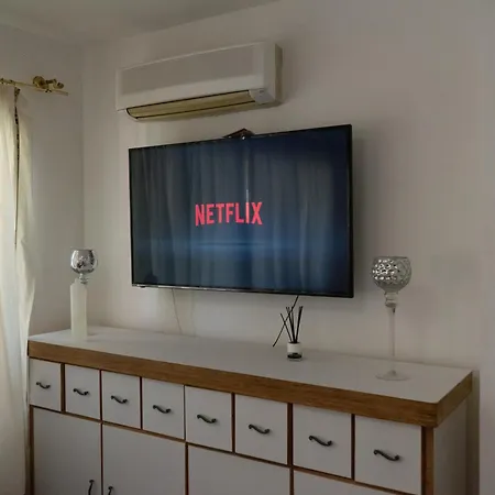 La Casa De Lidia * 穆特萨梅尔